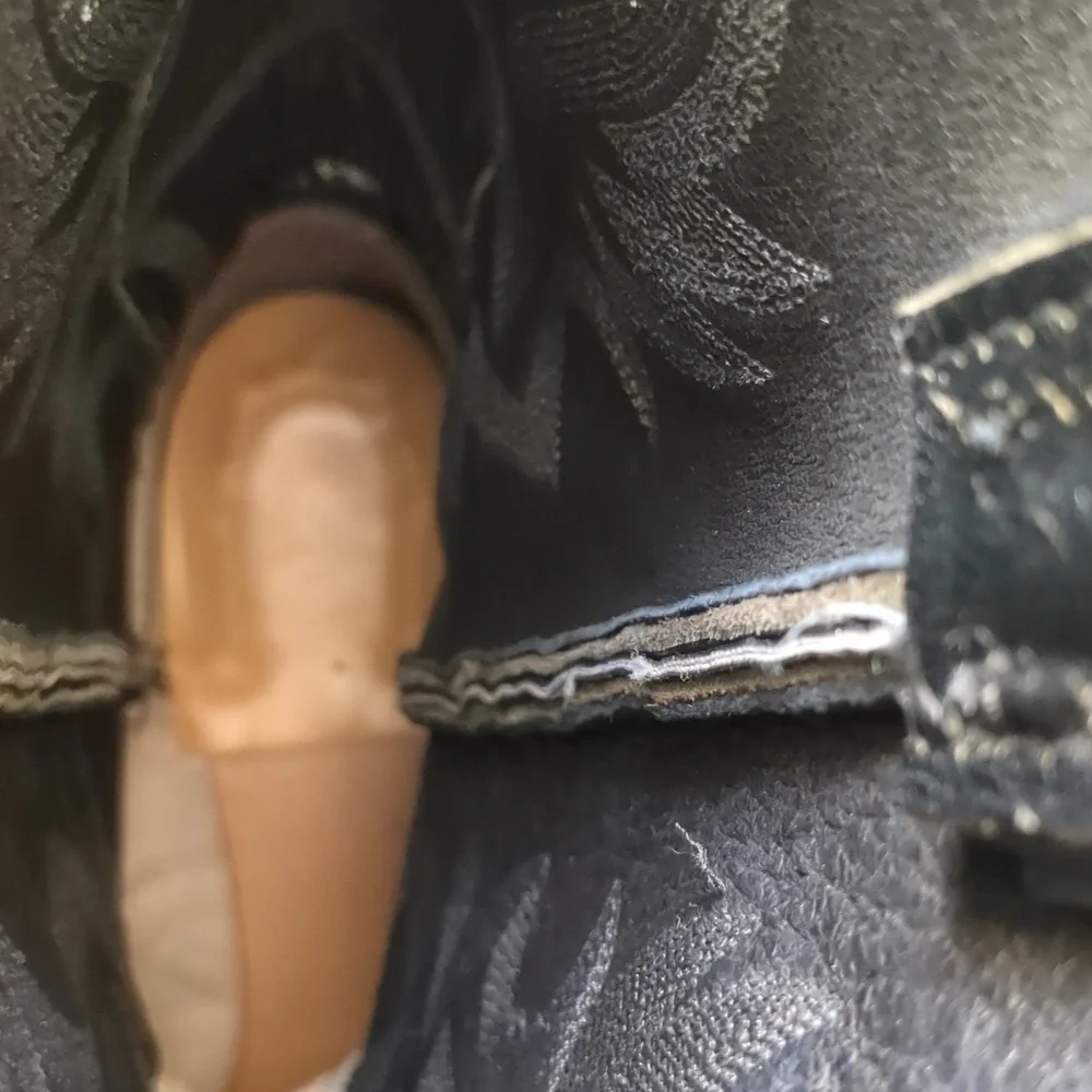 Justin Black Women's Cowboy Boots, Size 8 - Picture 6 of 7